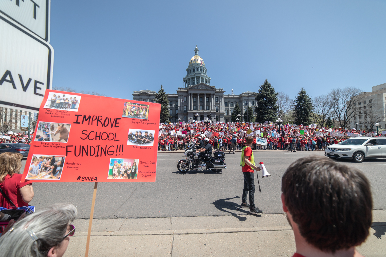 Colorado+teachers+unite+at+the+Capitol+to+protest+school+funding