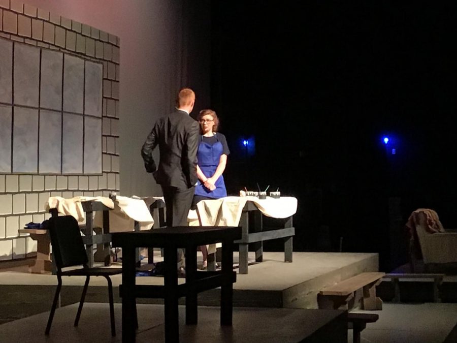 Ana Manica (‘21) and Braden McCawley (‘20) star as Grace Fryer and Arthur Roeder in the fall production of Radium Girls.