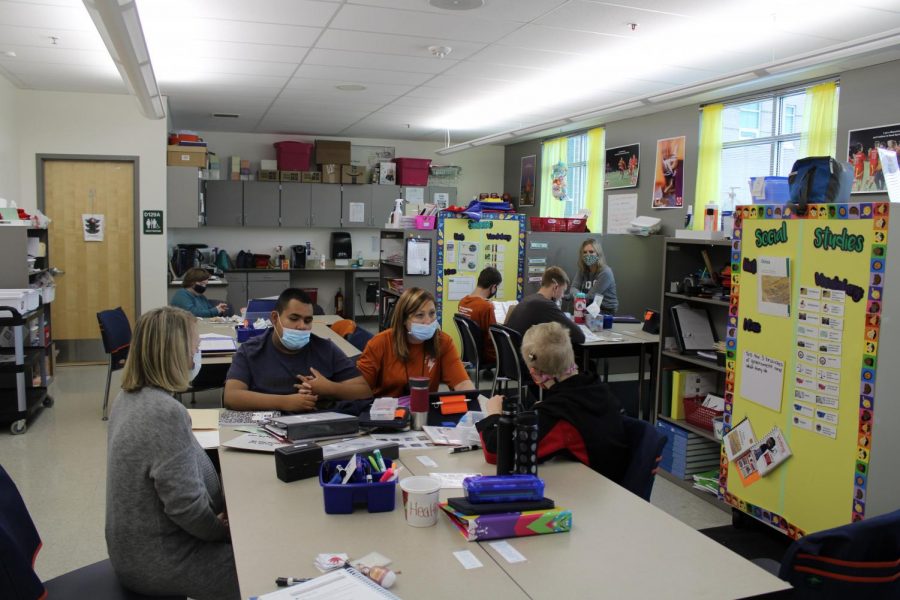 Mrs. Vanzant’s activity in the classroom on an average school day includes writing lesson plans, teaching core academic classes, assisting electives, working with behavioral issues, and helping students work on their IEP (individualized education plan).