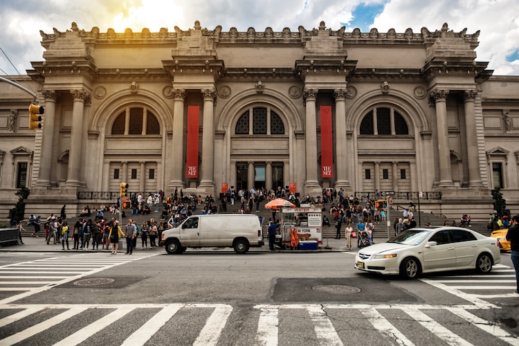 The Metropolitan Museum in New York annually holds the famous Vogue Met Gala. 